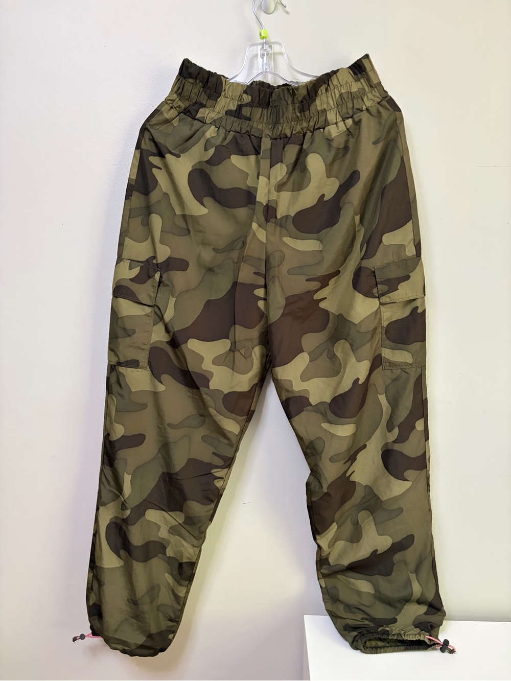 Hollister Camo Cargo Baggy Pull-On Pants Size Small Green Camouflage Bungee Y2K